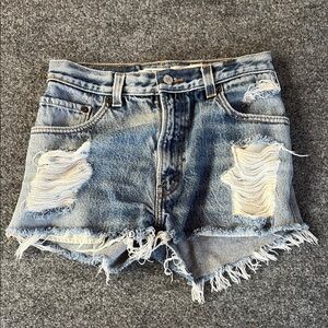12th Tribe Levi's Thrasher Distressed Jean Shorts - 505 Regular Fit - Size 2/26